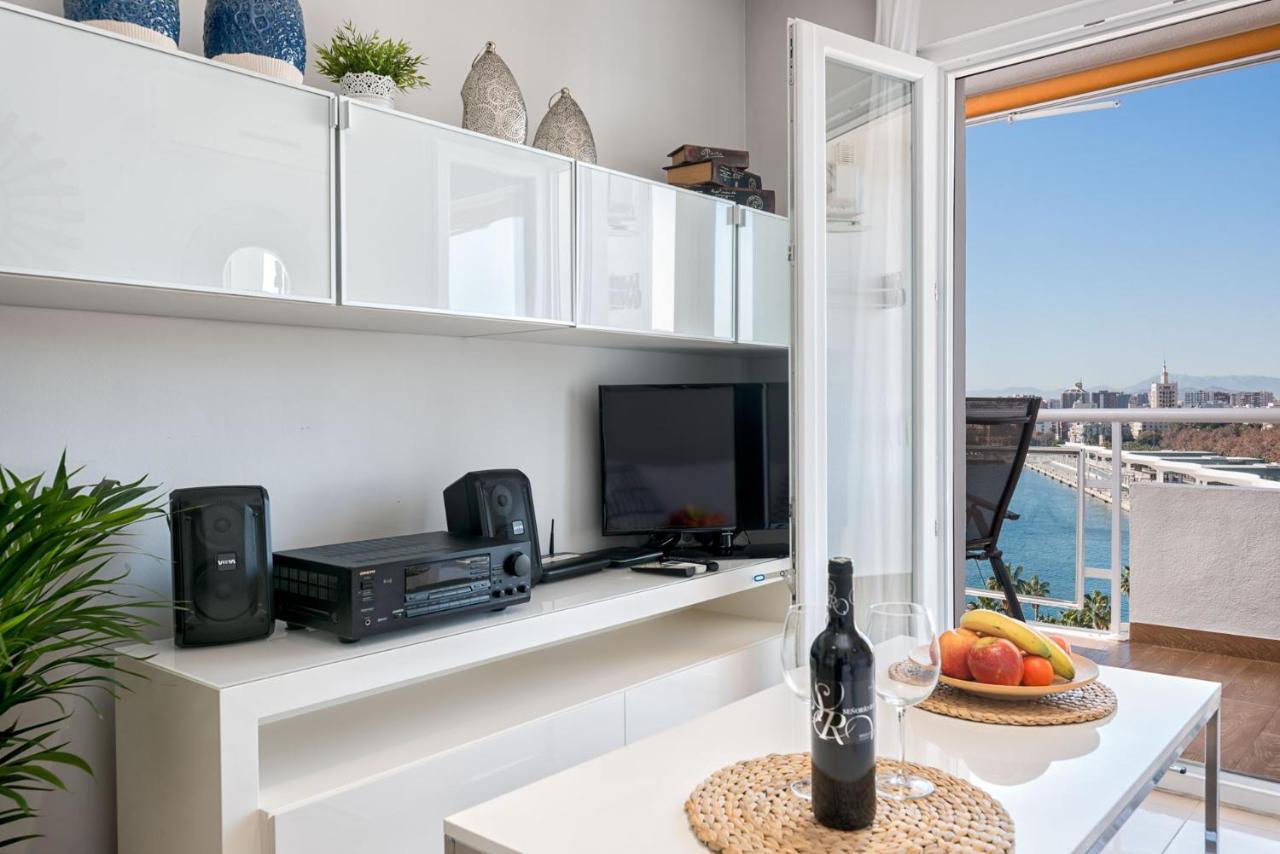 Susana Beach Apartment In Malaga By Solaga Holiday Homes מראה חיצוני תמונה